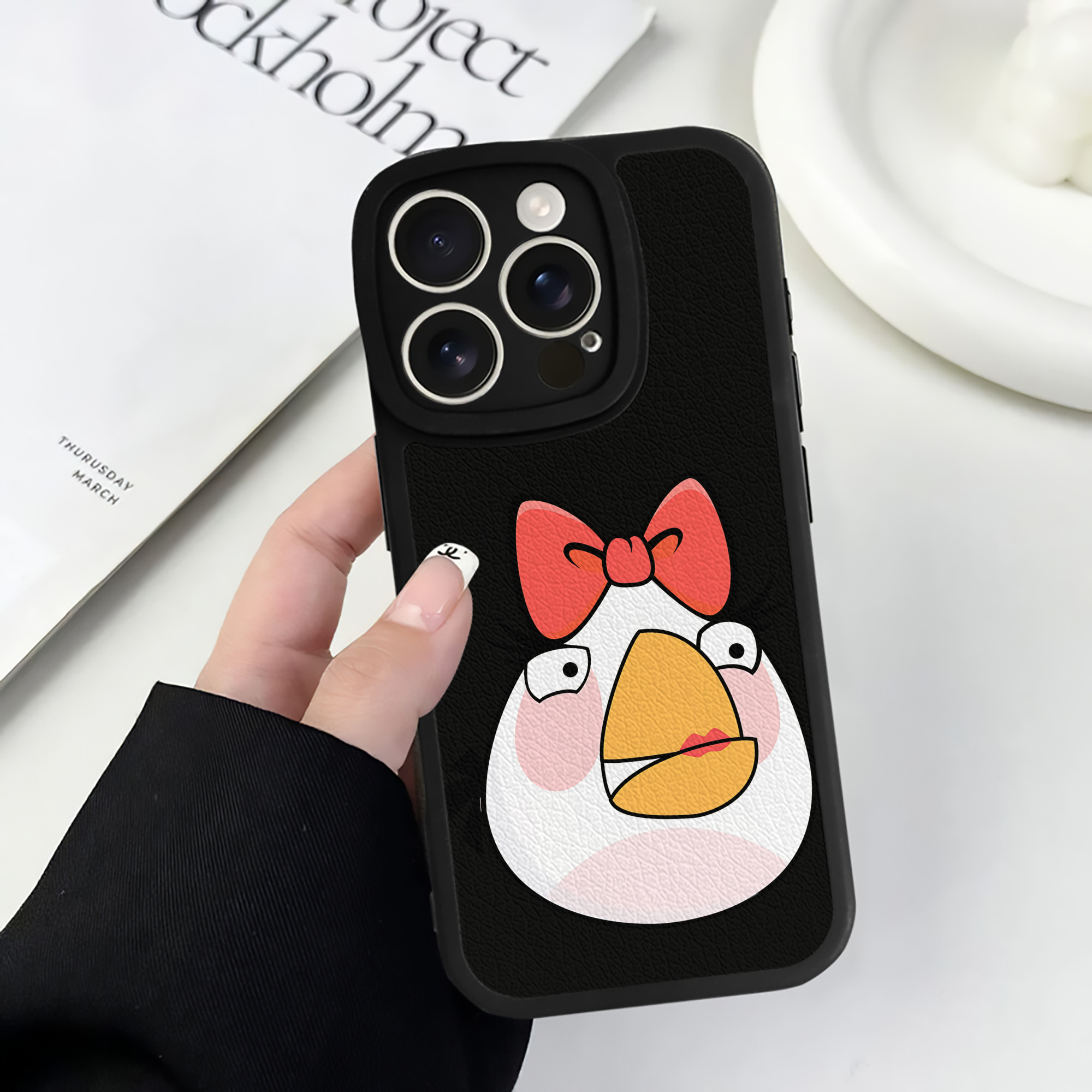 （画像用） Angry Birds アングリーバード 【iPhone 16シリーズ対応】シリコンスマホケース（レザー調） 材質：シリコン